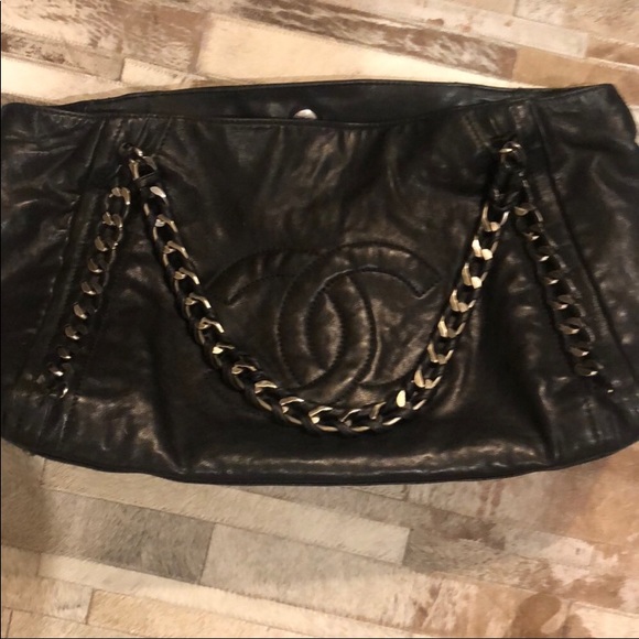 chanel tote bag with chain